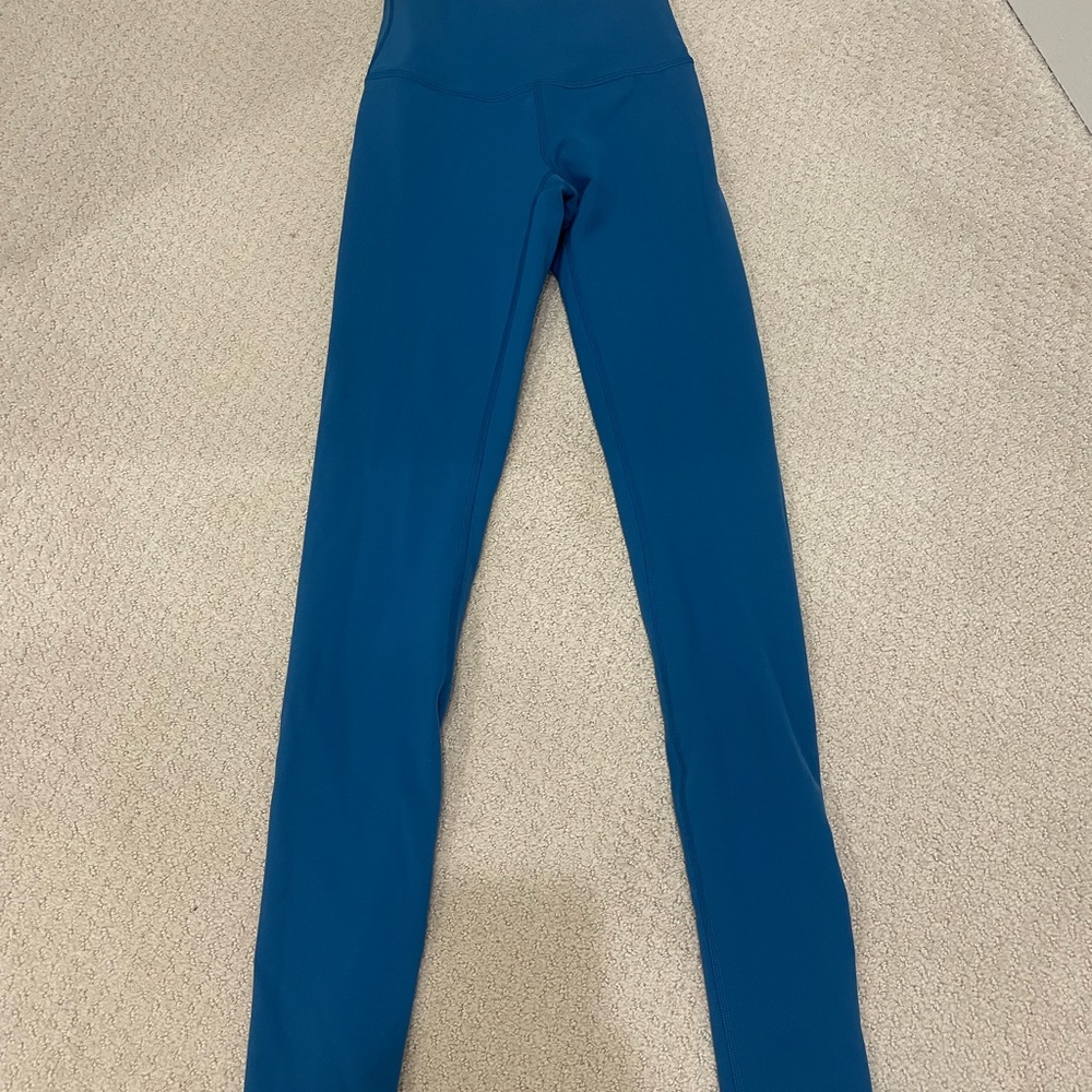 wunder under, 28”inseam, size 2,